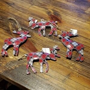 𝅺Set of 4 Melrose Plaid Reindeer Ornaments NWT